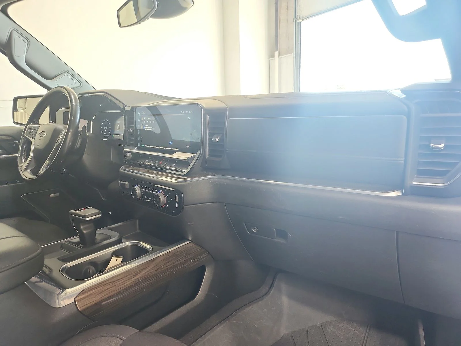 Used 2023 White Chevrolet RST image 38