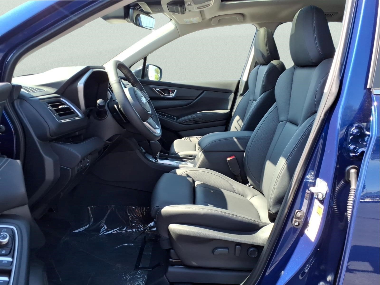 New 2026 SAPPHIRE BLUE PEARL Subaru Limited 7-Passenger image 10