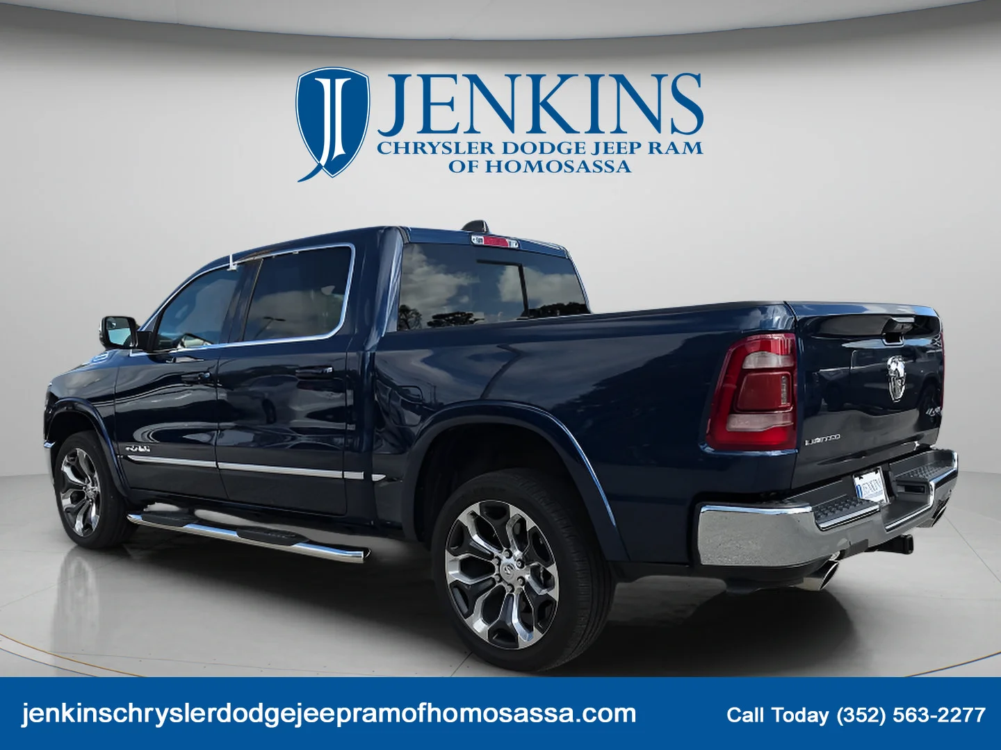 Used 2024 Patriot Blue Pearlcoat Ram Limited image 7
