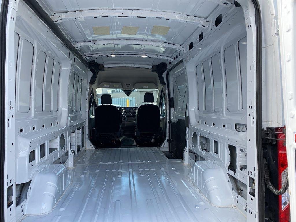 Used 2024 Oxford White Ford Base image 22