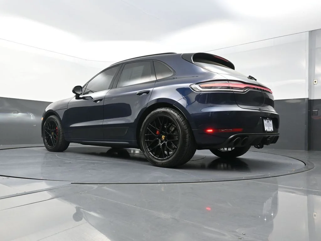 Used 2021  Porsche GTS image 25