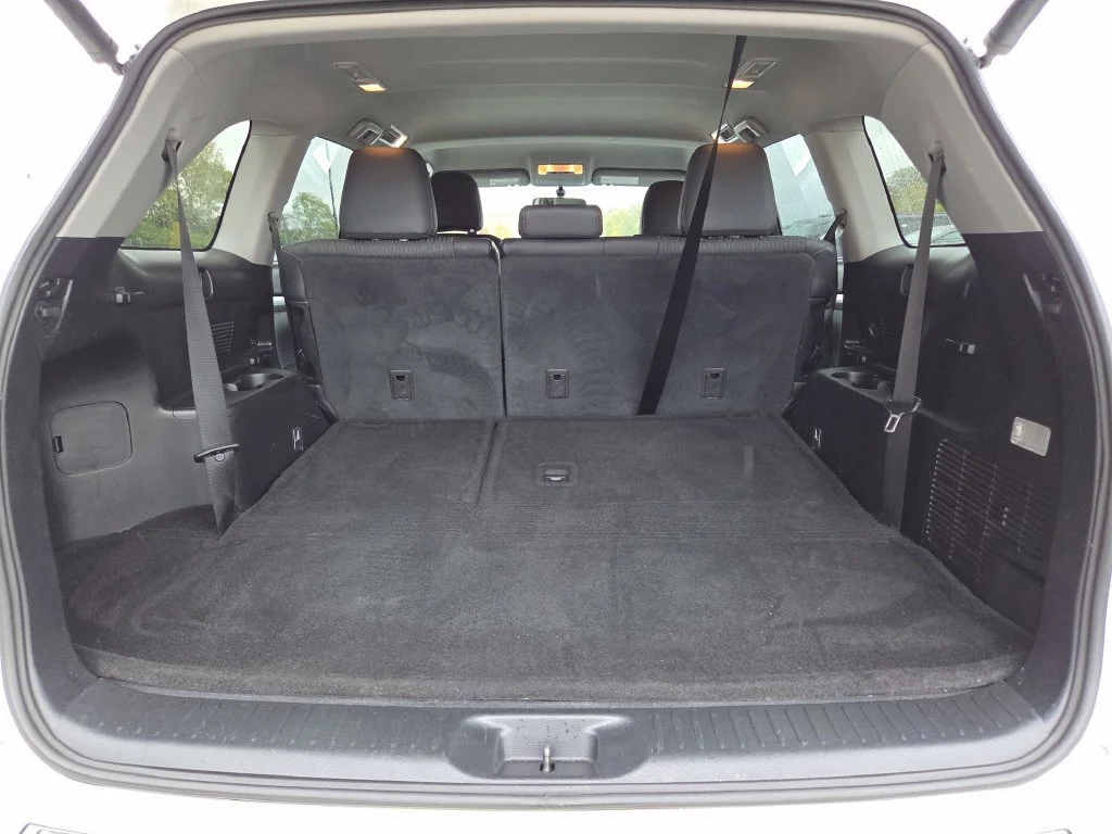Used 2015 Blizzard Pearl Toyota LE Plus image 27