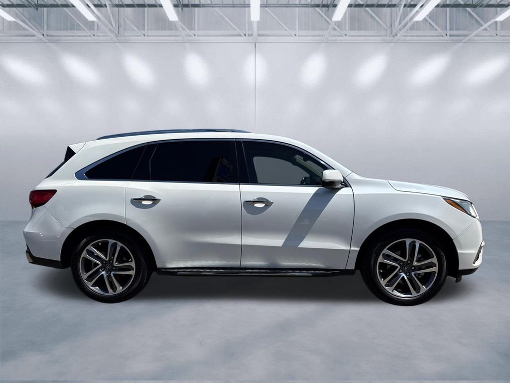 Used 2018 White Diamond Pearl Acura 3.5L image 3