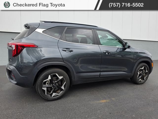 Used 2024 Gravity Gray Kia EX image 8