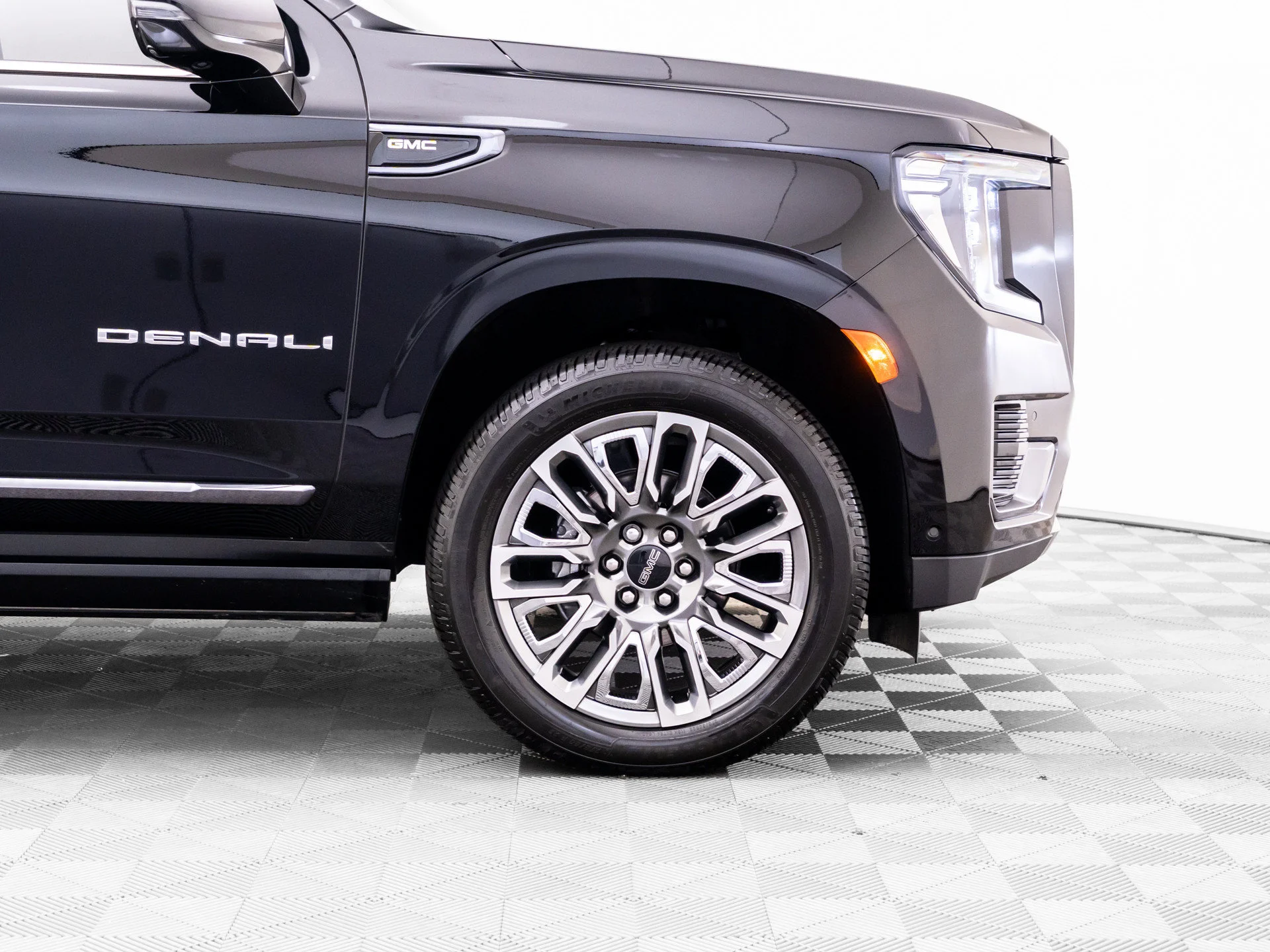 Used 2023 Black GMC Denali Ultimate image 35