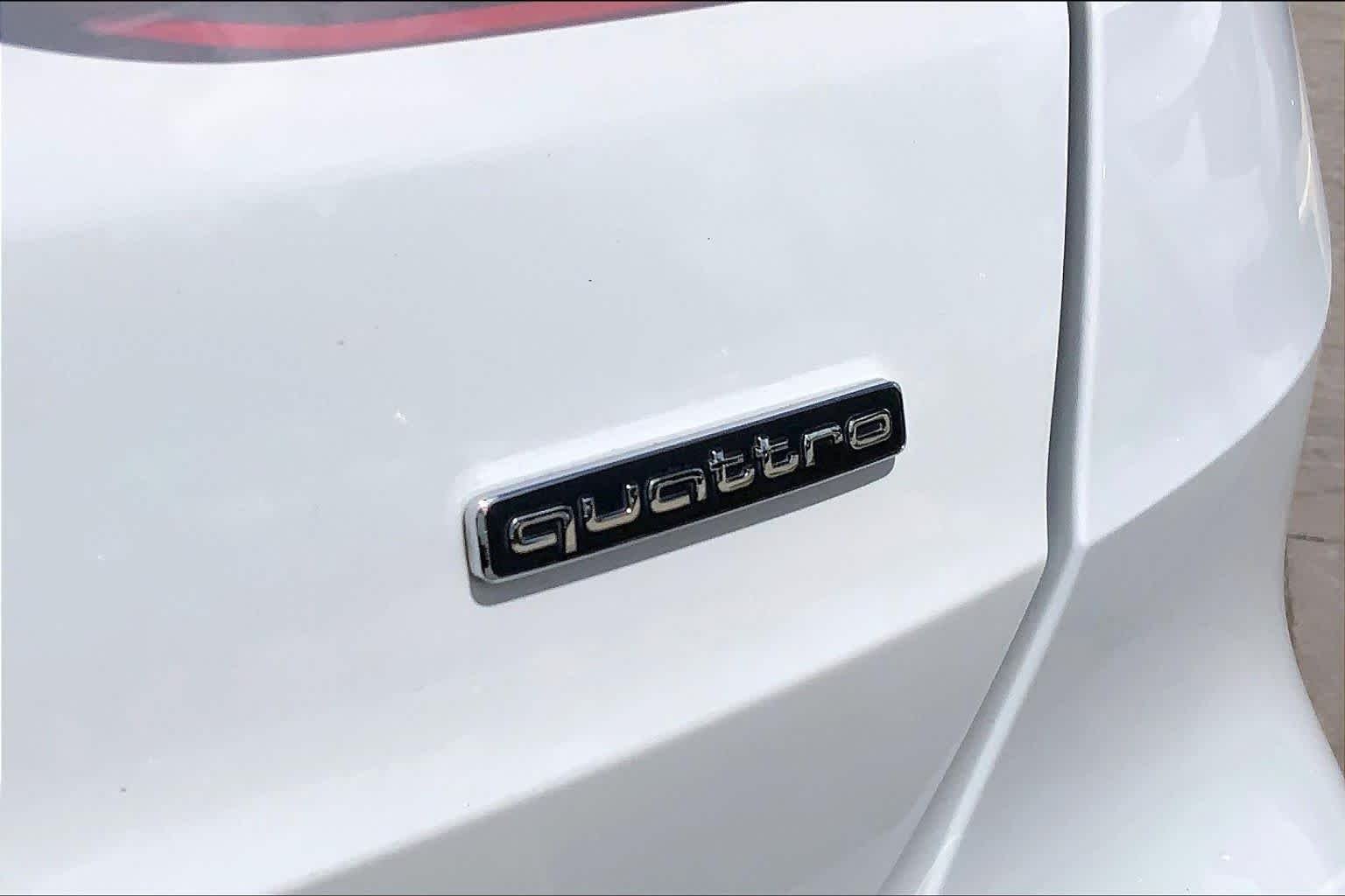 Used 2020 Glacier White Metallic Audi S line Premium Plus image 10