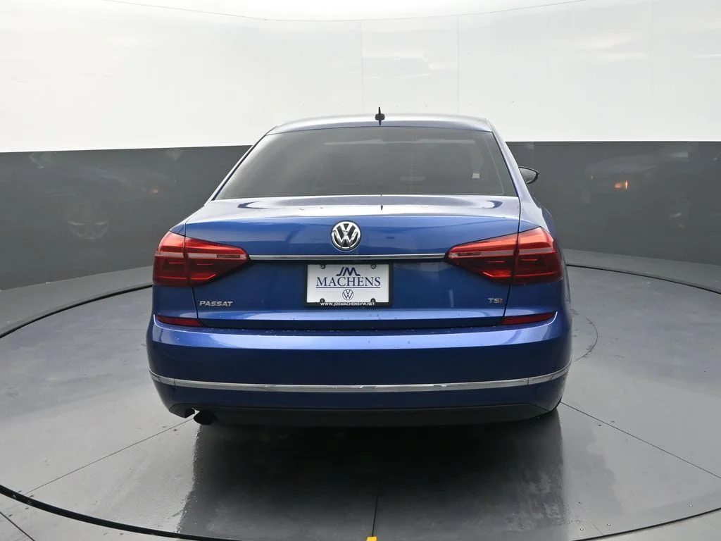 Used 2017 Blue Volkswagen 1.8T S image 9