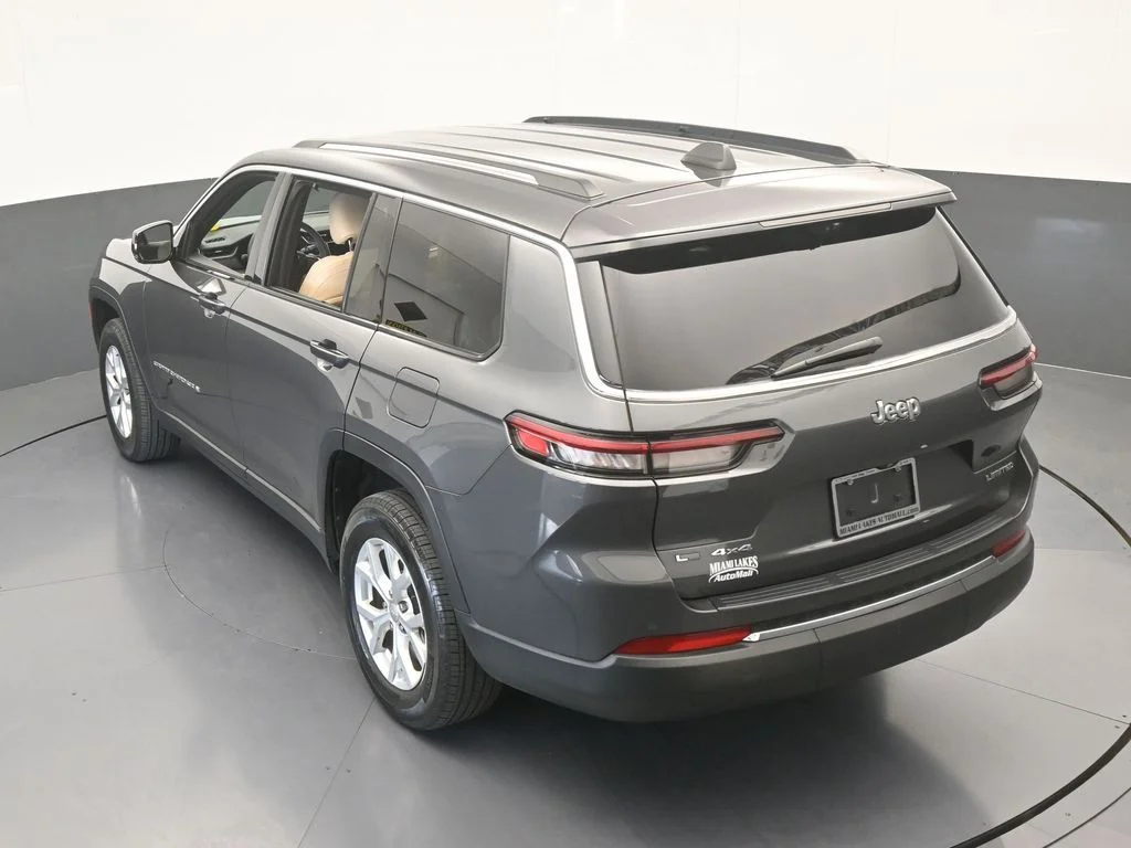 Used 2023 Baltic Gray Metallic Clearcoat Jeep Limited image 57
