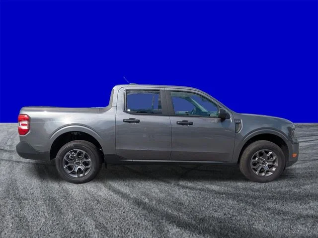 New 2026 Carbonized Gray Metallic Ford XLT image 3