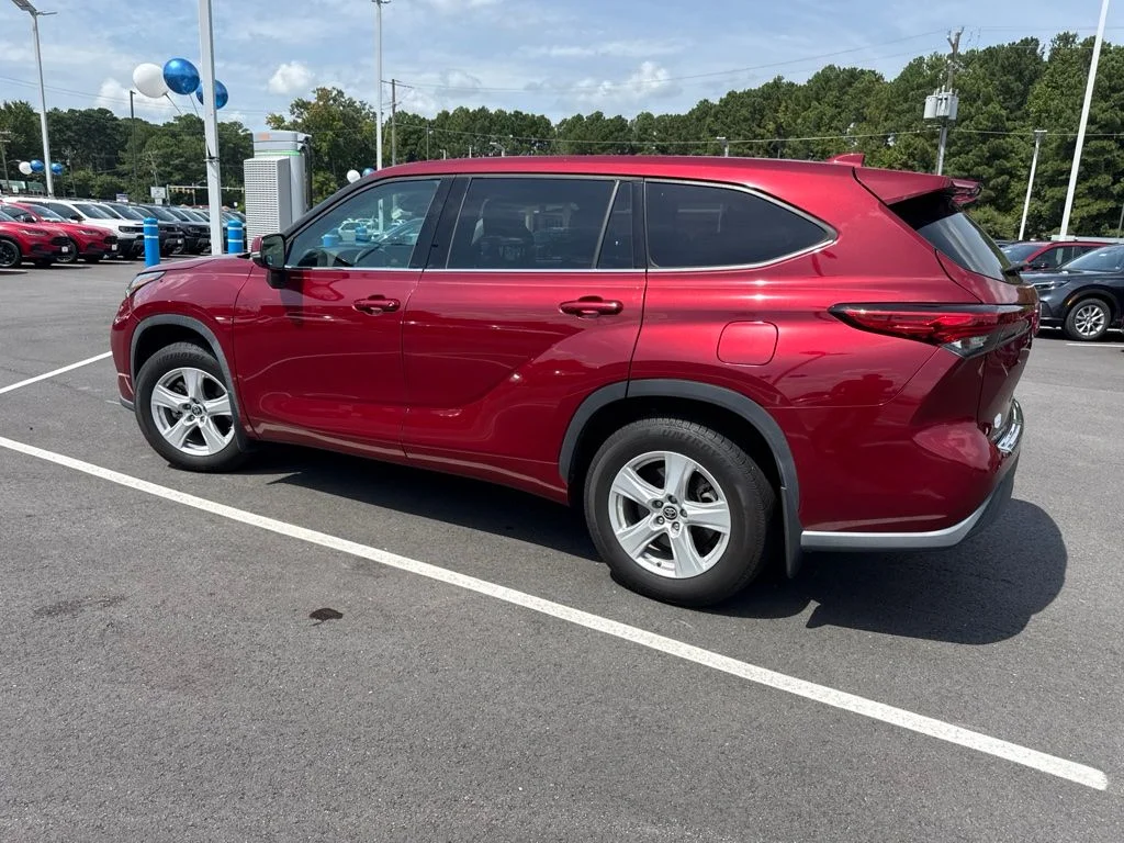 Used 2020 Red Toyota LE image 7