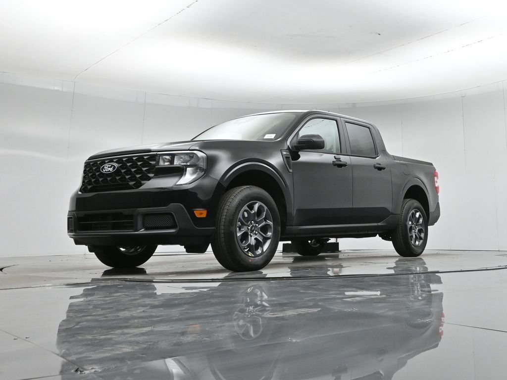 New 2026 Shadow Black Ford XLT image 42