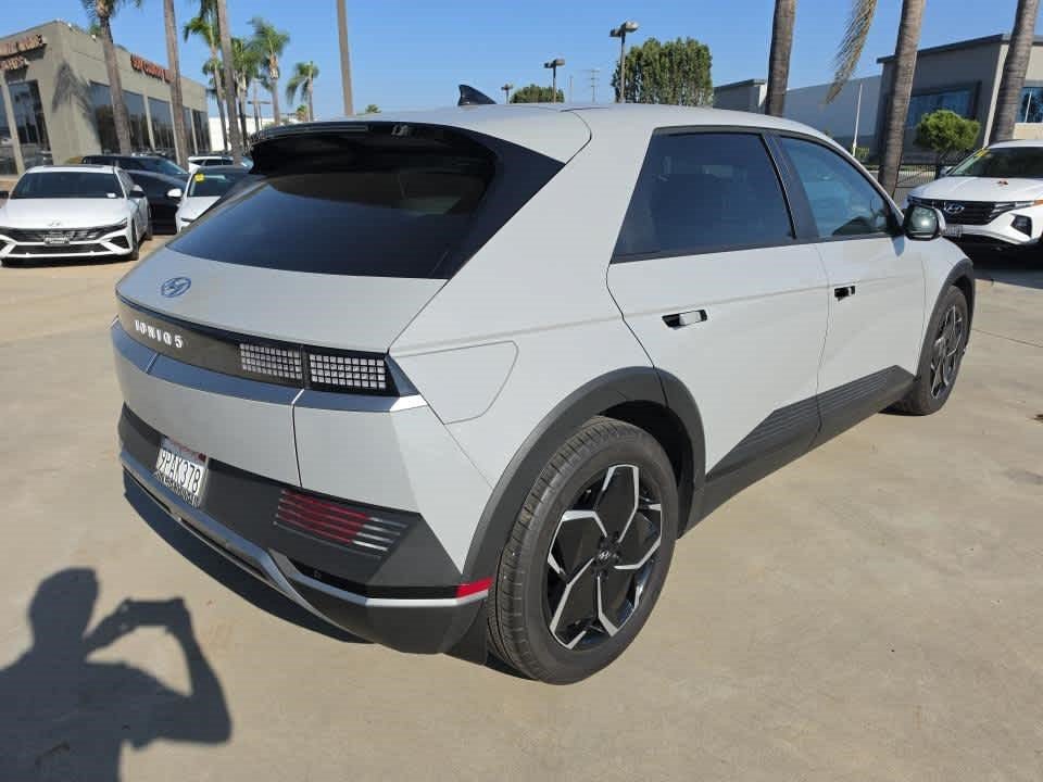 Certified Used 2024 Cyber Gray Hyundai SE Standard Range image 8