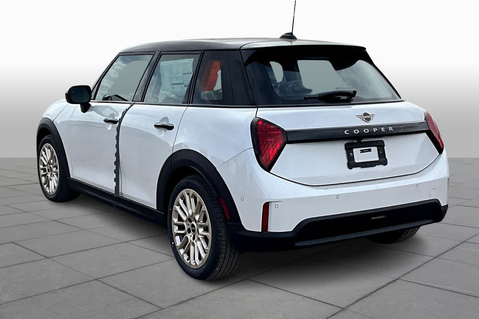 2026 MINI Hardtop 4 Door S - Photo 12