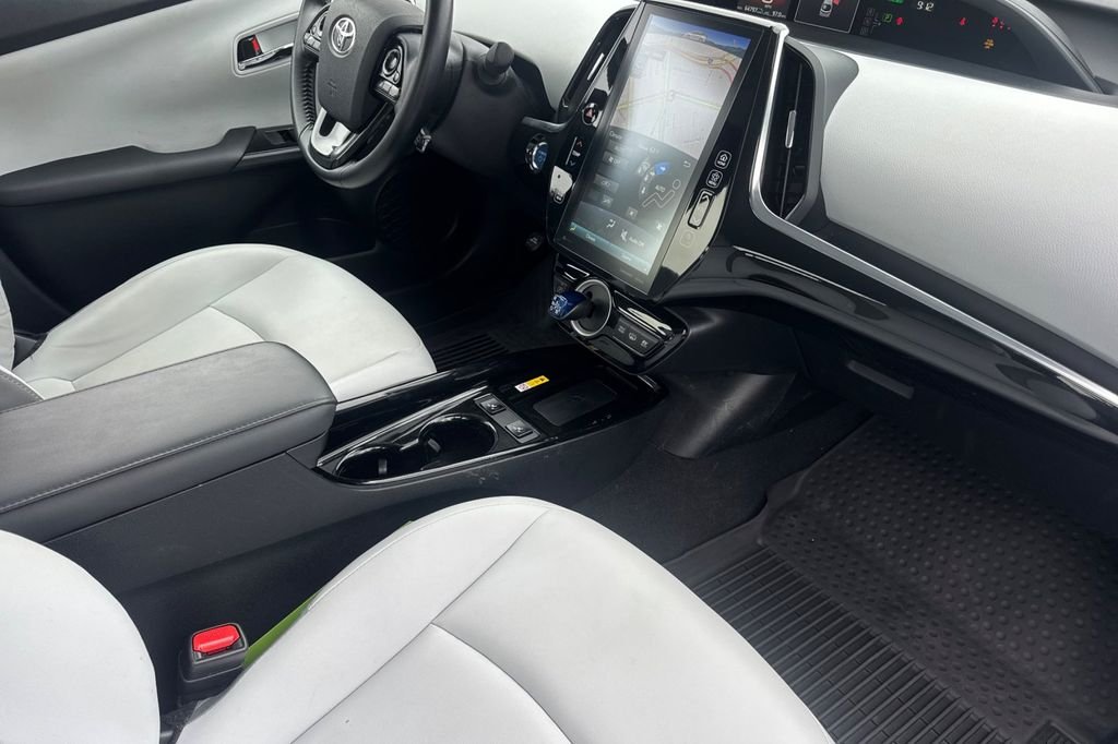 Certified Used 2022 Blue Toyota XLE image 20