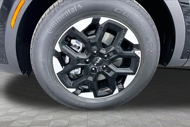 New 2026 Ebony Black Kia S image 13