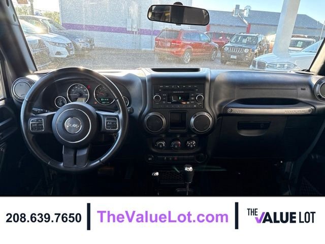 Used 2015 Silver Jeep Unlimited Sport image 14