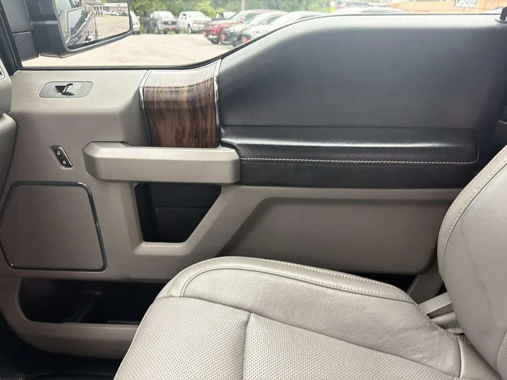 Used 2018 Blue Jeans Metallic Ford Lariat image 23