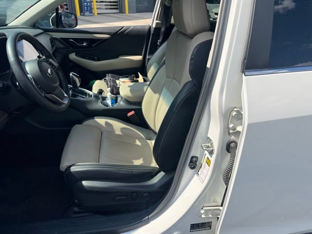 Used 2020 Crystal White Pearl Subaru Limited image 5