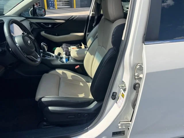 Used 2020 Crystal White Pearl Subaru Limited image 5