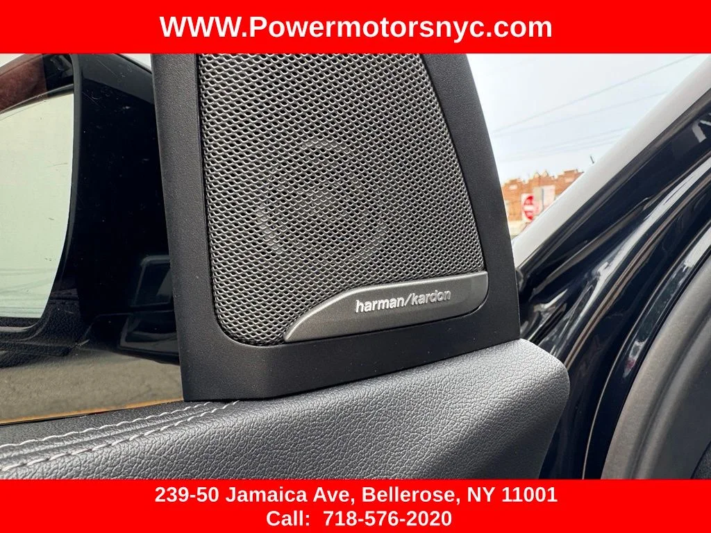 Used 2020 Black BMW M50i image 25