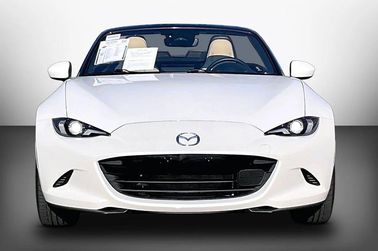 Certified Used 2024 White Mazda Grand Touring image 3