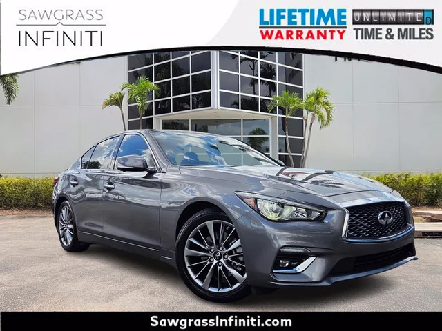 2023 INFINITI Q50 LUXE