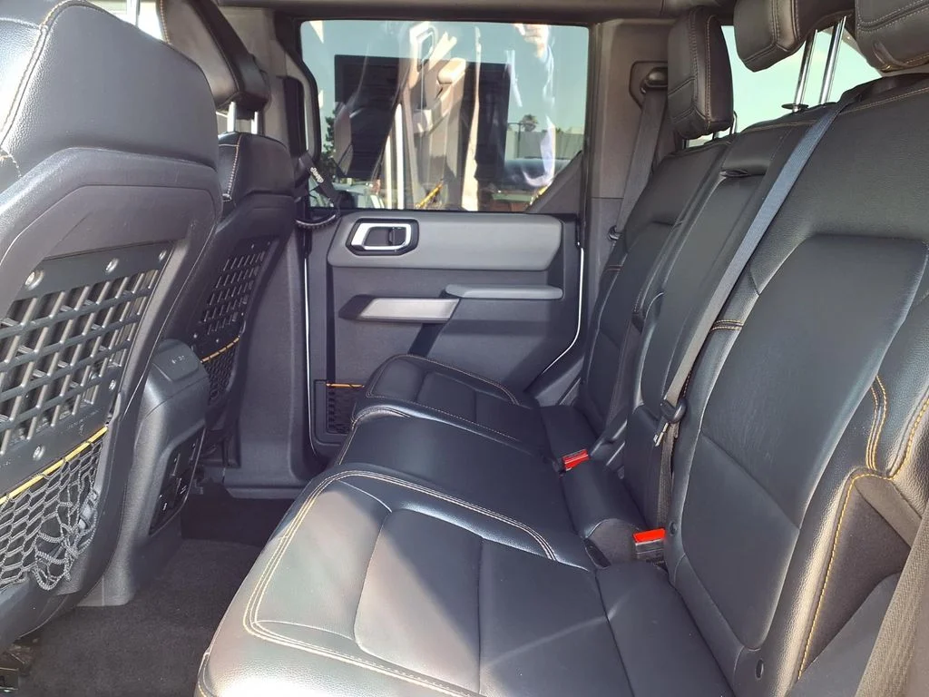 Used 2023 White Ford Badlands image 11