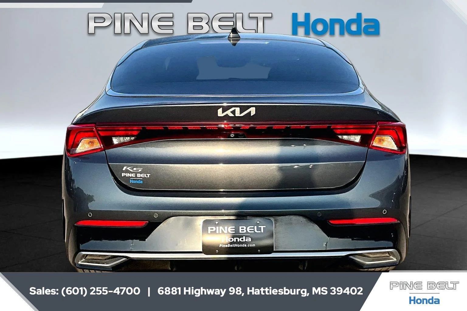 Used 2022 Gravity Gray Kia EX image 4