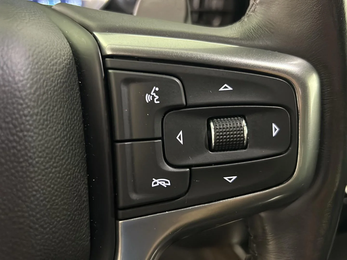 Used 2023 Sterling Gray Metallic Chevrolet RST image 23