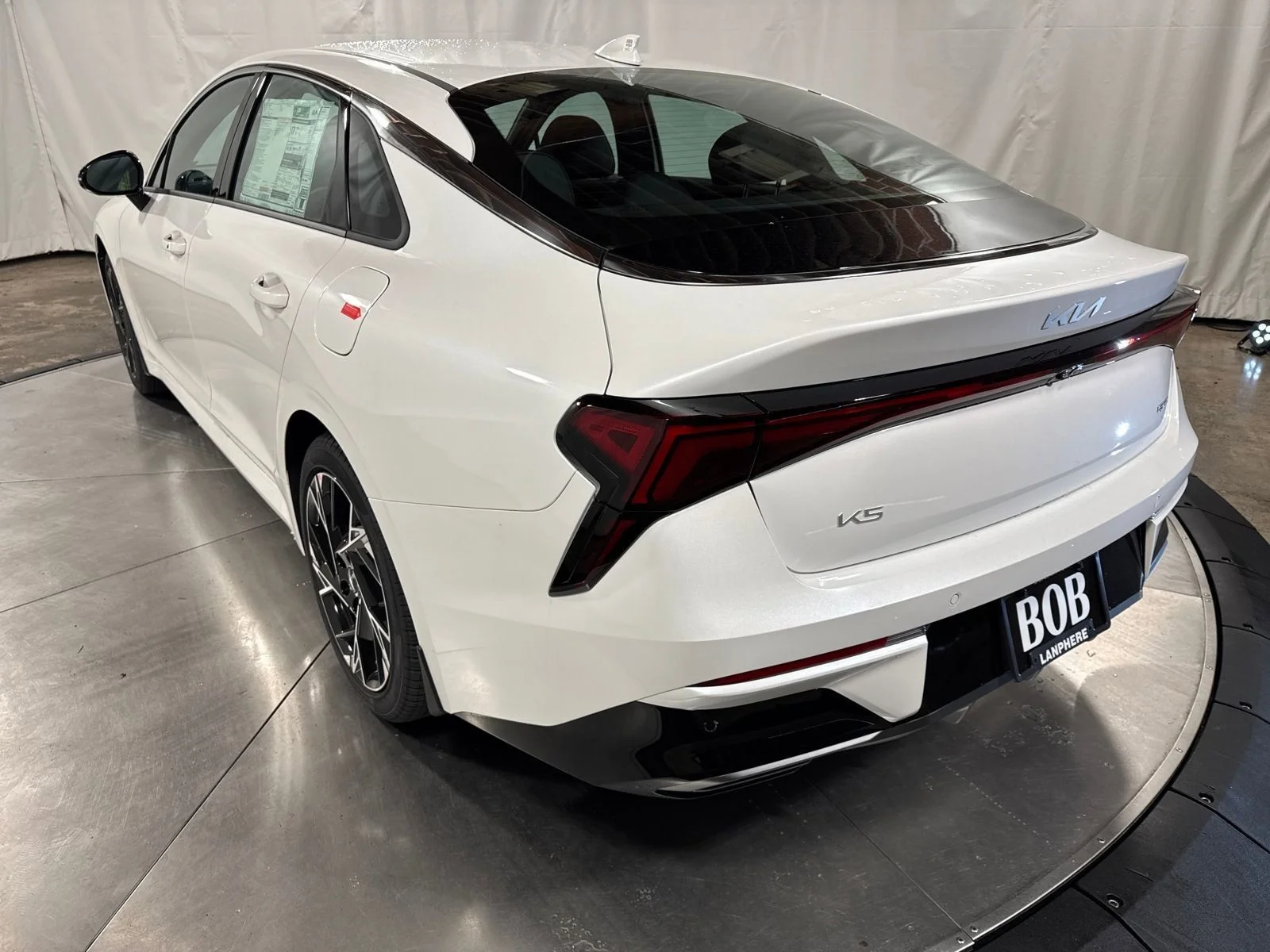 New 2026 Snow White Pearl Kia GT-Line image 7