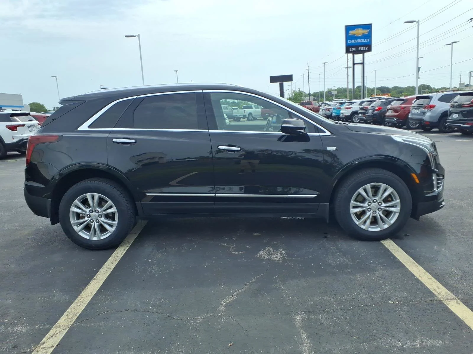 Used 2023 Stellar Black Metallic Cadillac FWD Luxury image 28