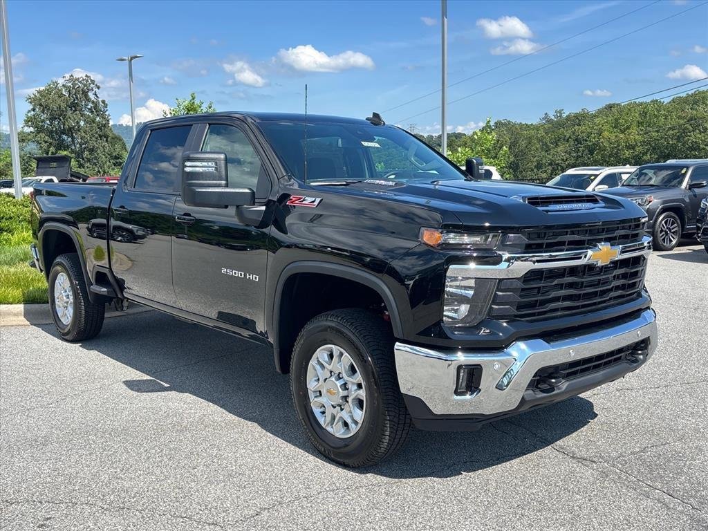 New 2026 Black Chevrolet LT image 7