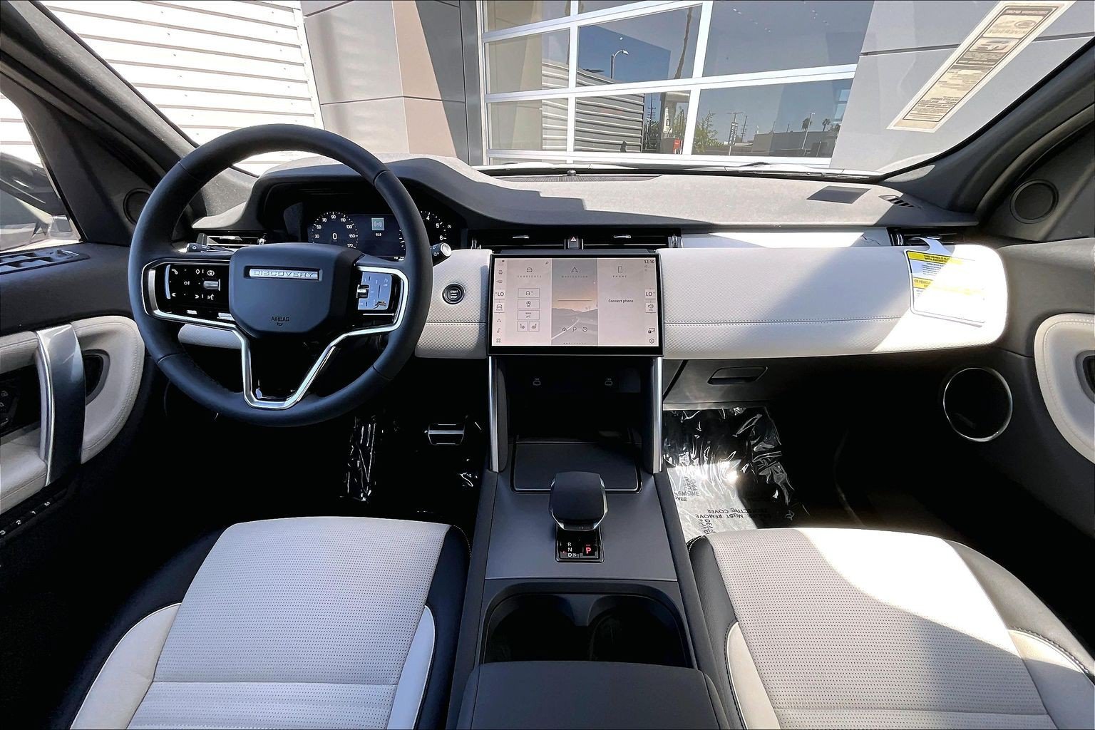 New 2026 Fuji White Land Rover Landmark image 5