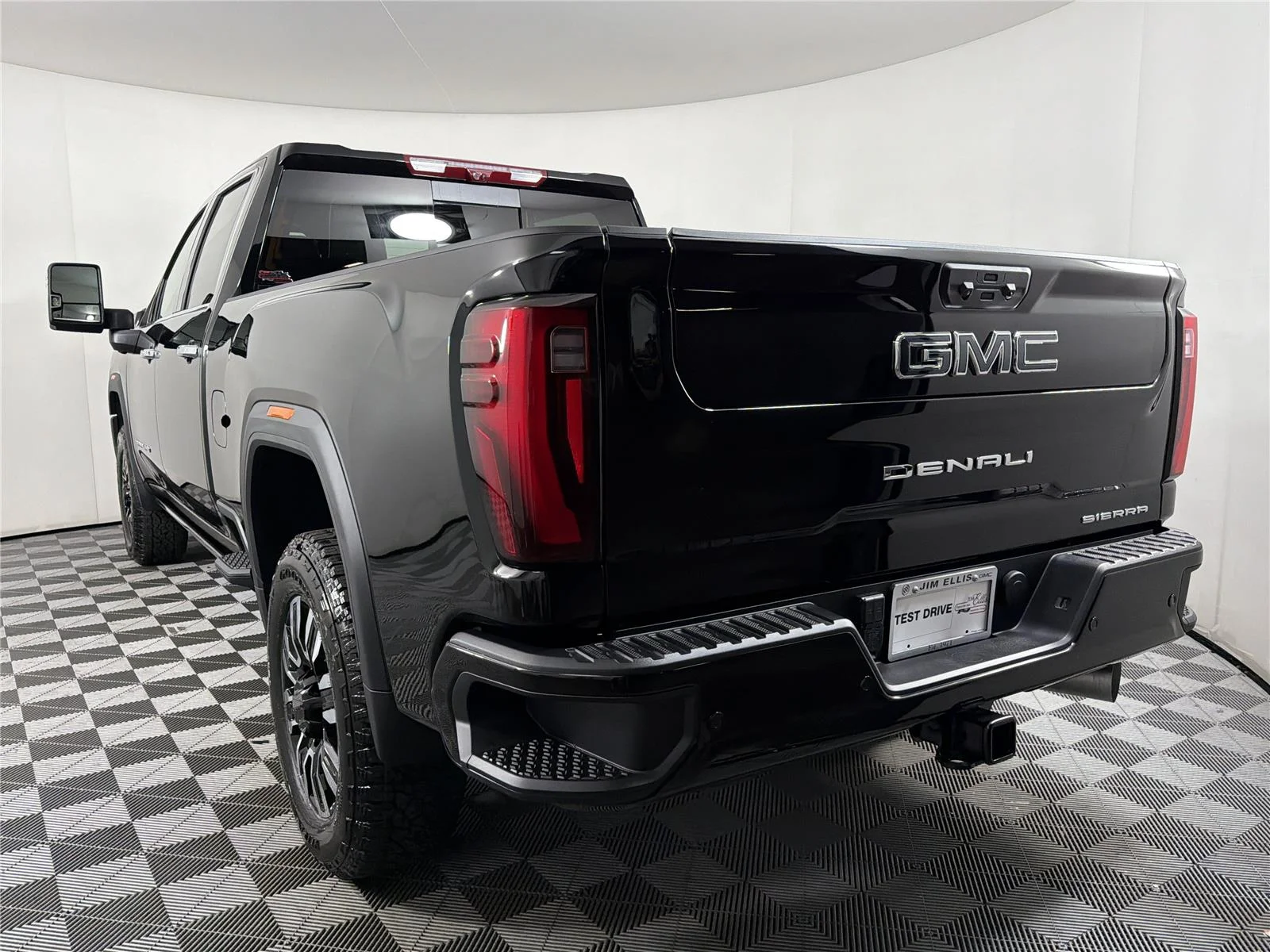 New 2026 Onyx Black GMC Denali Ultimate image 4