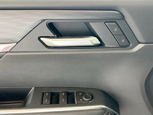 2026 GMC Acadia Elevation - Photo 13