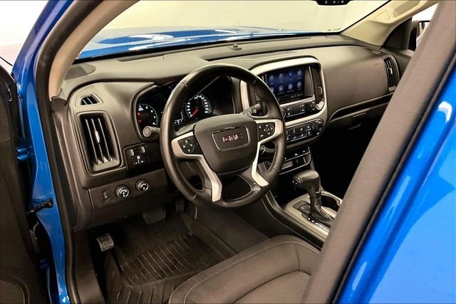 Used 2021 Dynamic Blue Metallic GMC Elevation image 16