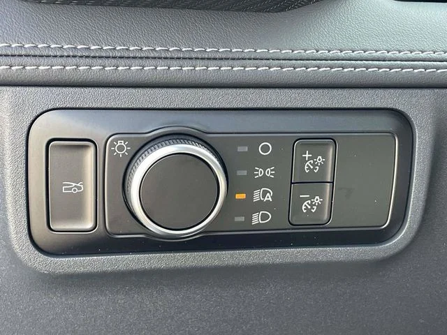 Used 2025 Iconic Silver Ford EcoBoost Premium image 12