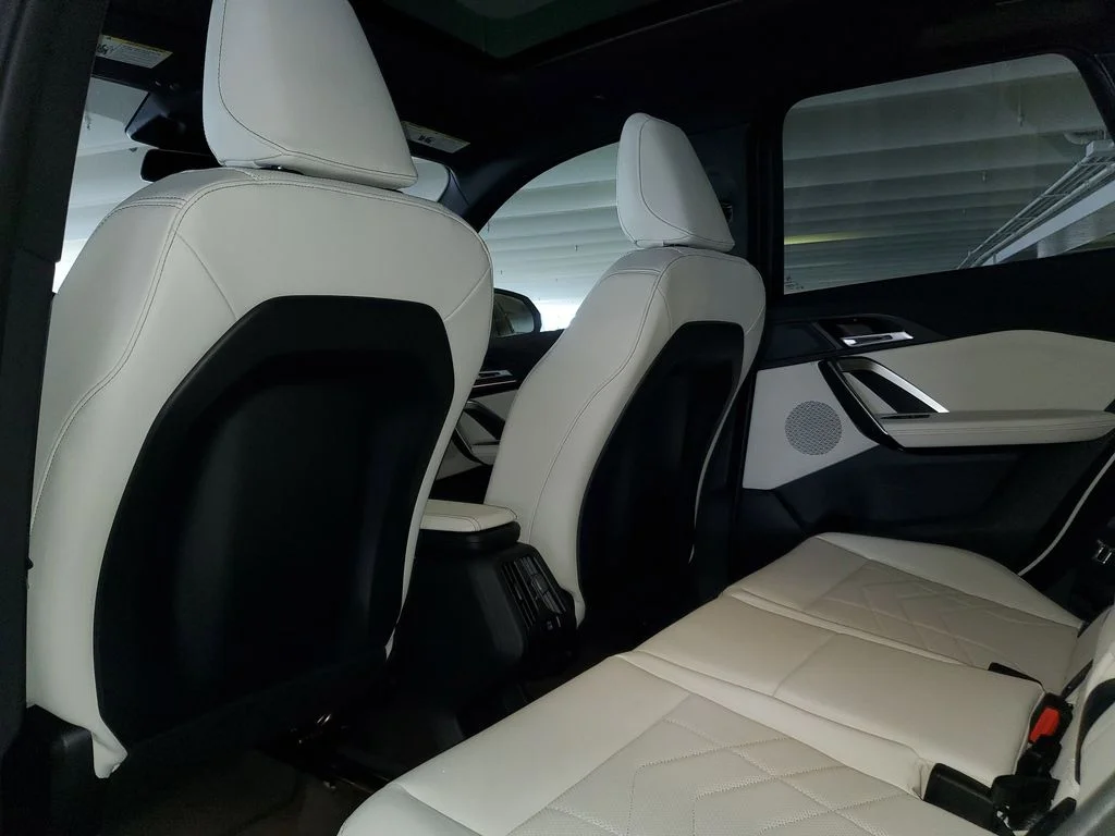 Used 2026 White BMW xDrive28i image 10