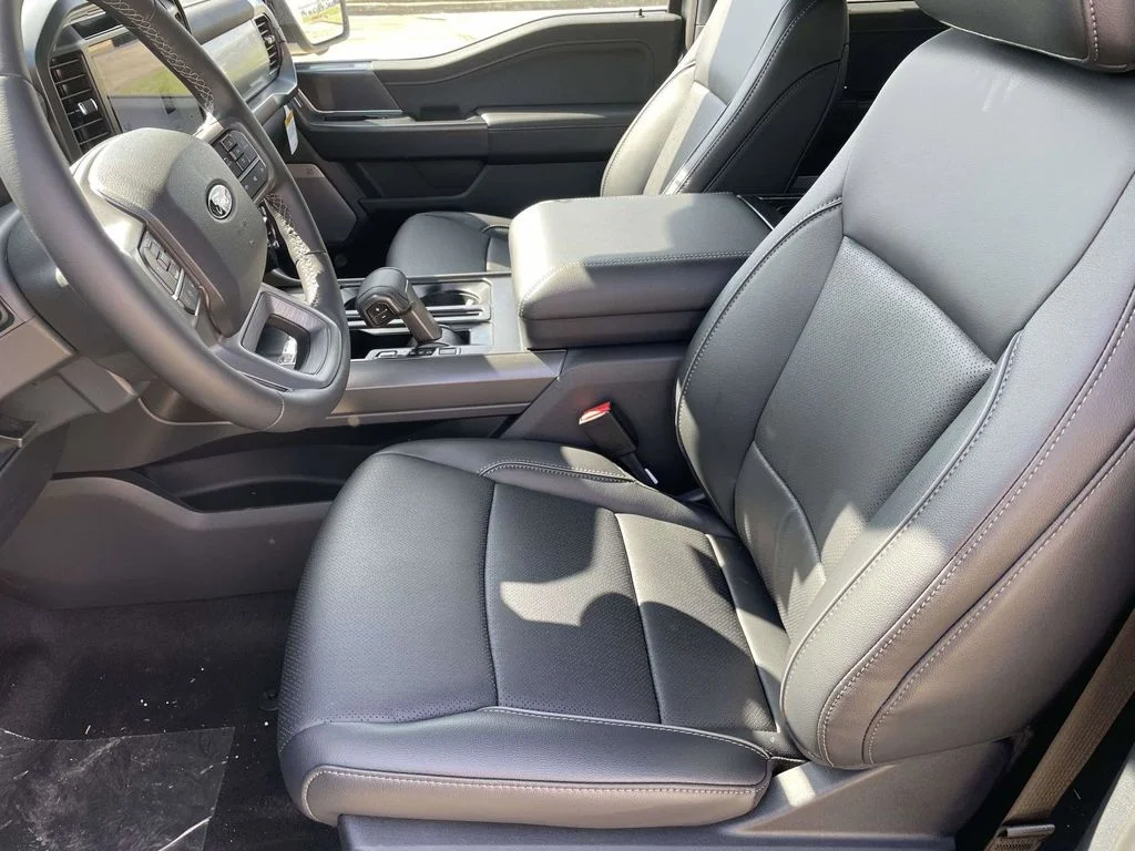 New 2026 Iconic Silver Metallic Ford Lariat® image 13