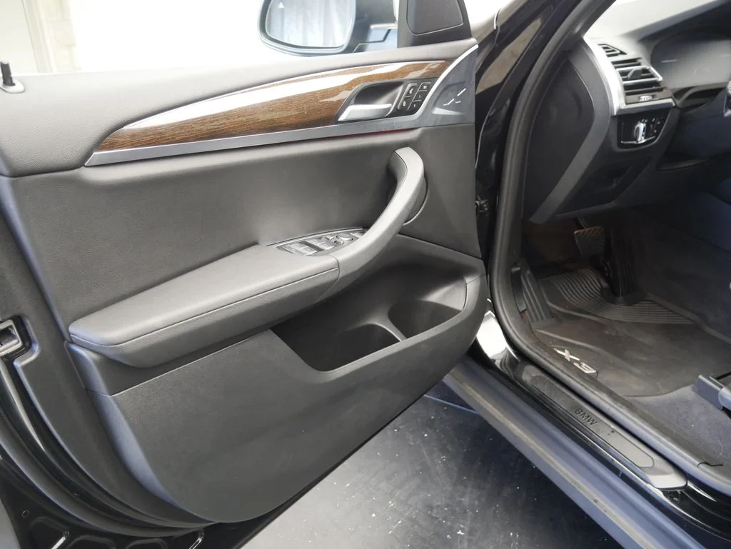 Used 2023 Jet Black BMW xDrive30i image 15
