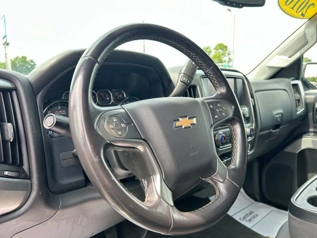 Used 2016 Black Chevrolet LT image 30