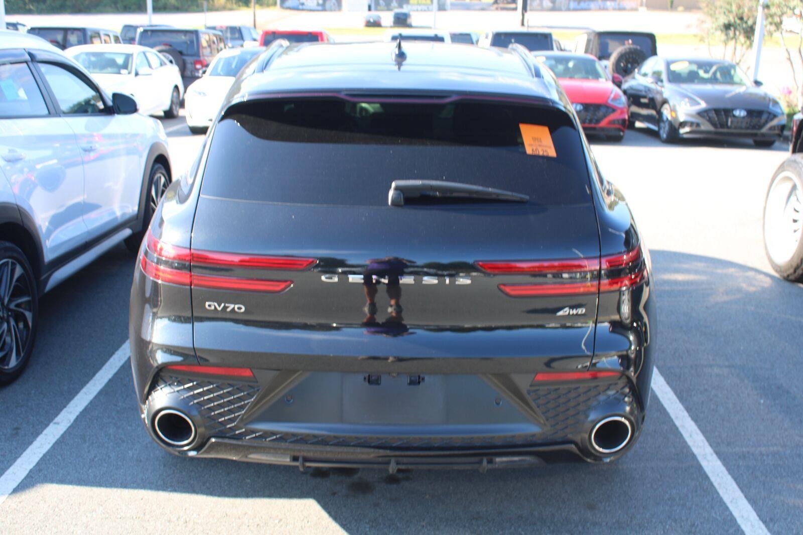 Used 2023  Genesis 2.5T Standard image 7