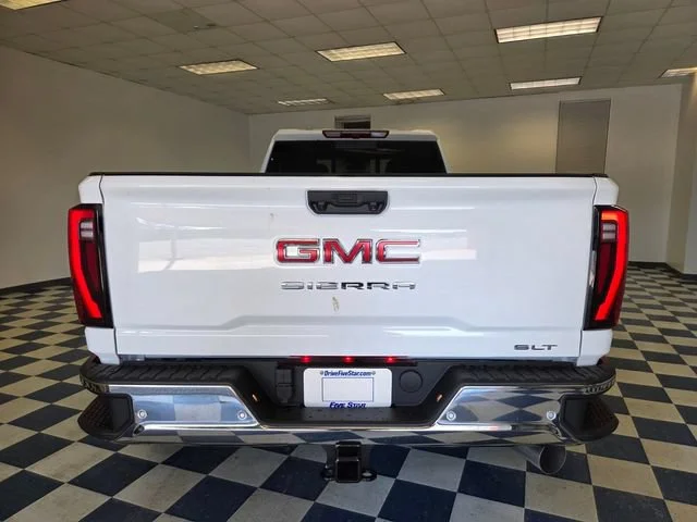 New 2026 Summit White GMC SLT DRW image 6