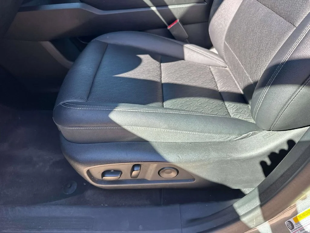 Used 2026 Gray Chevrolet LT image 34