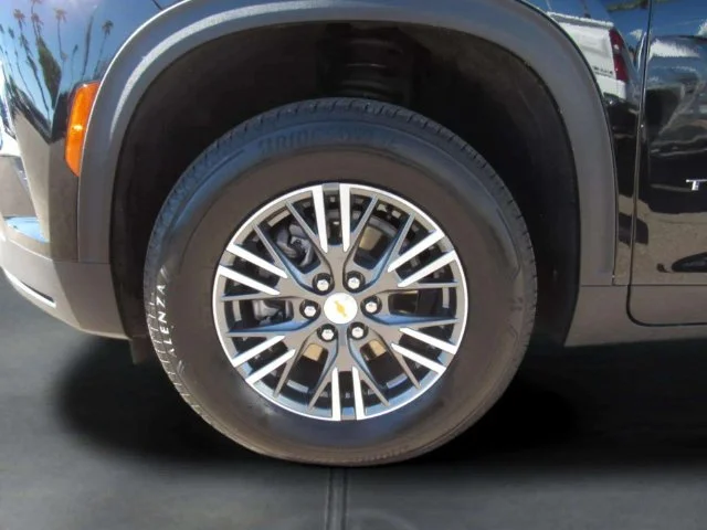 Used 2026 Black Metallic Chevrolet LT image 4