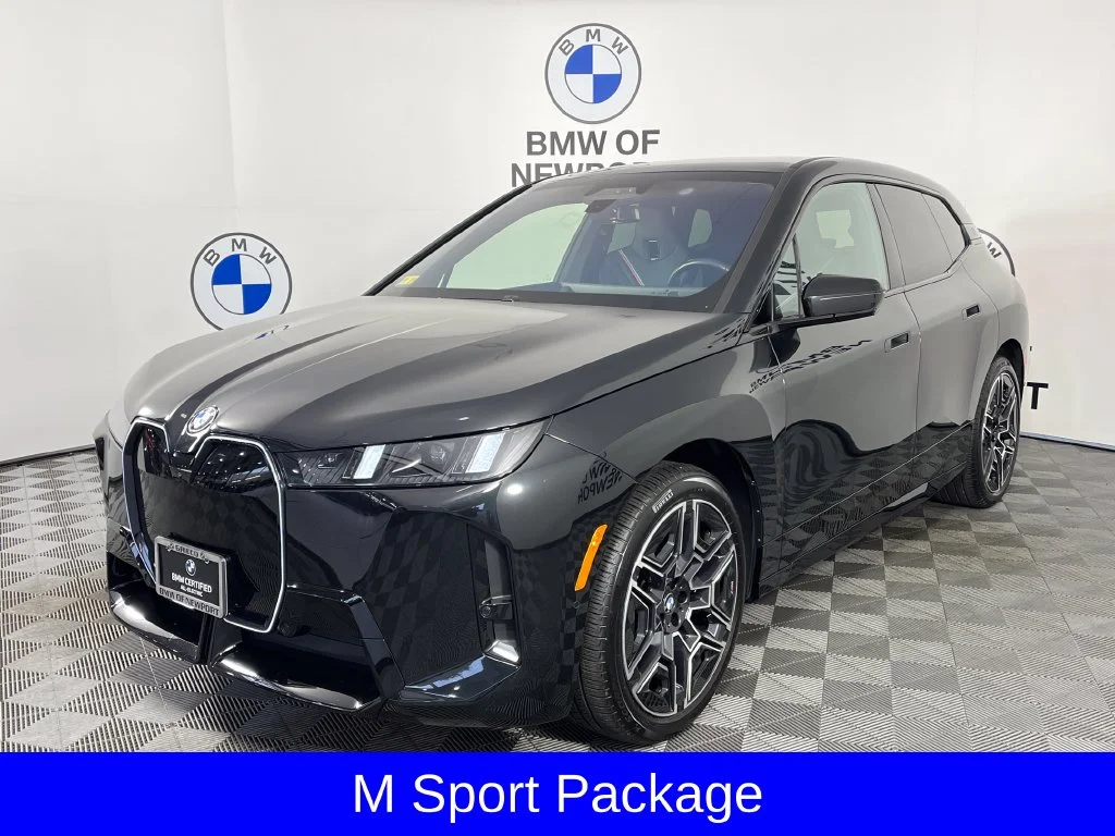 Certified Used 2026 Black Sapphire Metallic BMW xDrive60 image 3