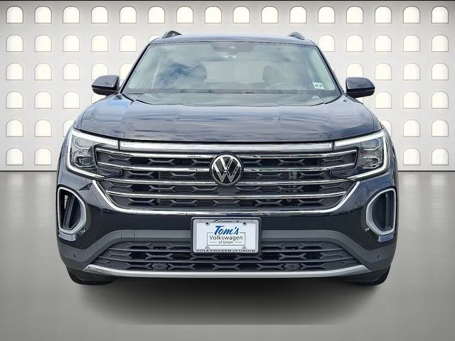 Certified Used 2024 Black Volkswagen 2.0T SE w/Technology image 2