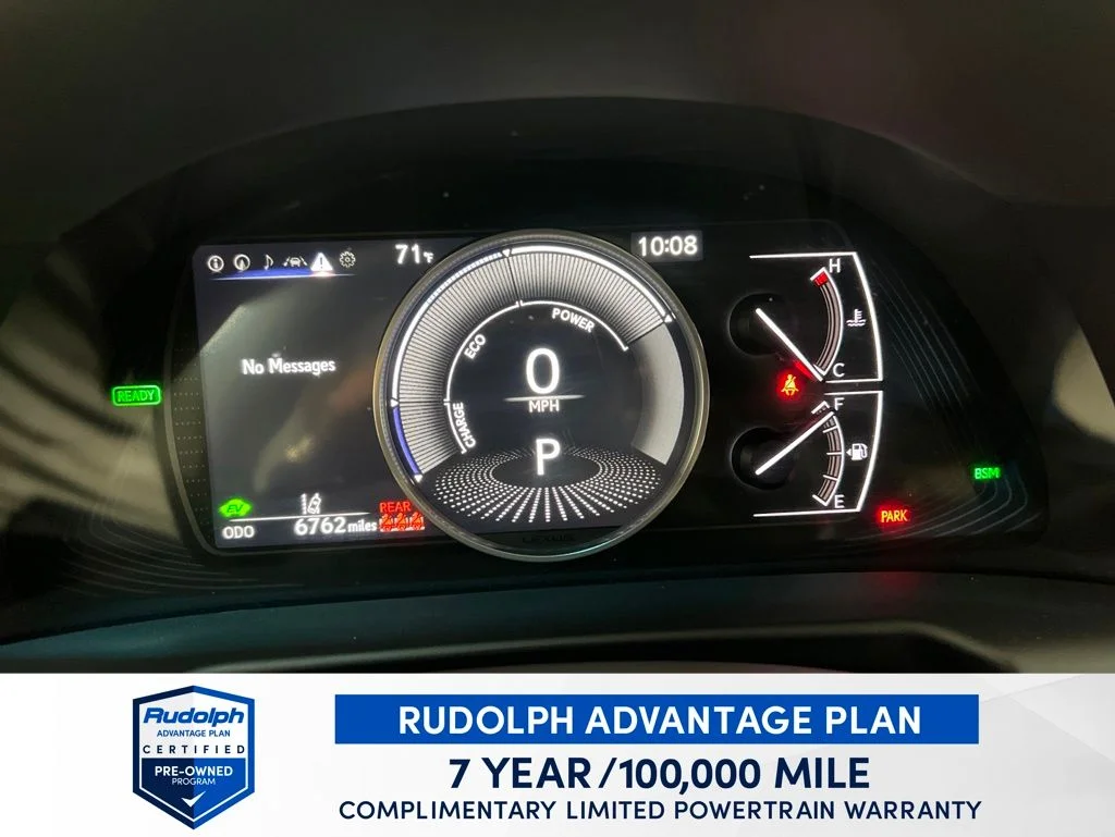 Used 2025 White Lexus 300h image 16