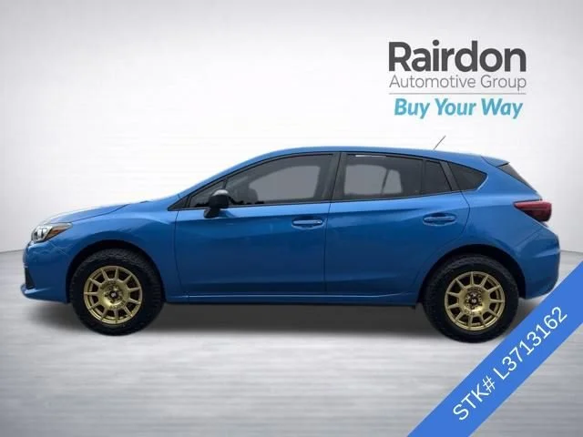 Used 2020 Ocean Blue Pearl Subaru Base image 4