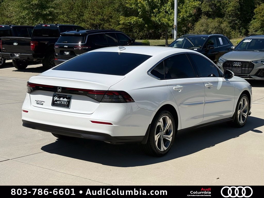 Used 2024  Honda EX image 13